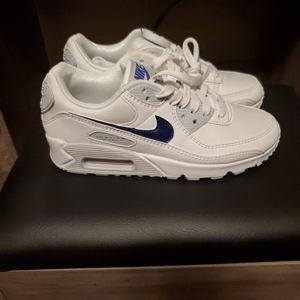 Nike Air Max 90 Summit BNWT